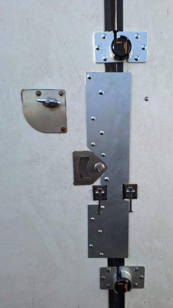 Stainless Steel Plate Installation