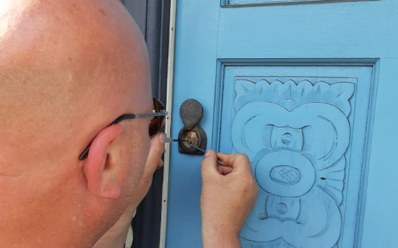 Our lock opening service