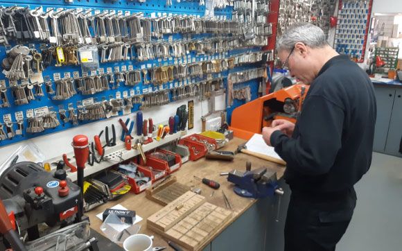 Reasons to call in a locksmith