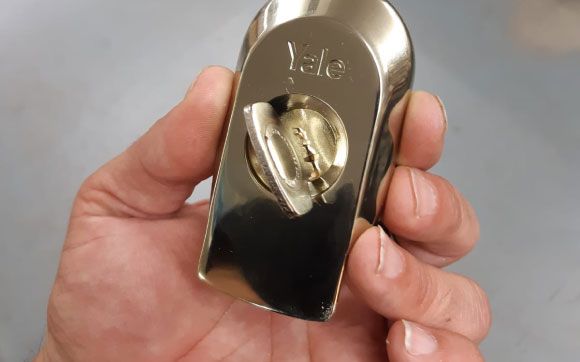 Door lock fitting advice