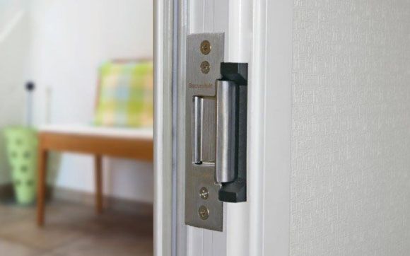 Talk to our security experts now!